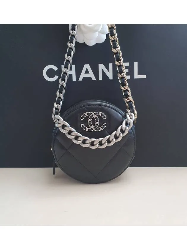 19 Lambskin Quilted Silver Chain Logo Tambourine Mini Bag Black