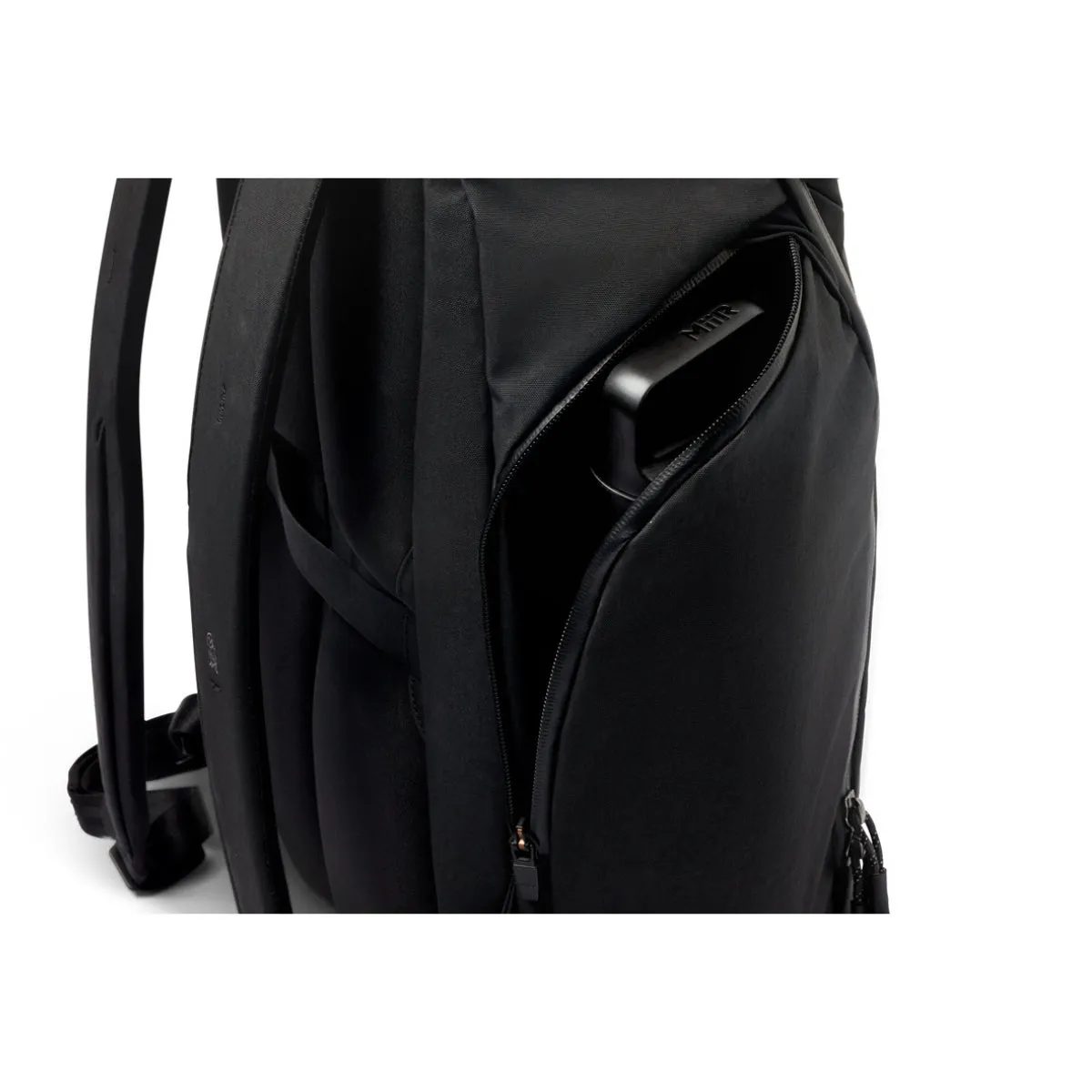 Bellroy Venture Travel Pack 26L in Jet Black