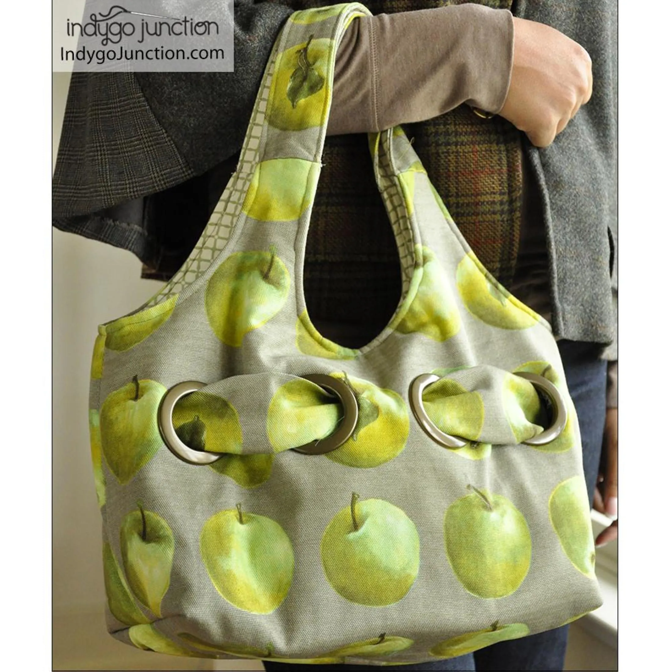 Grommet Go-Around Purse Pattern, Free PDF Download