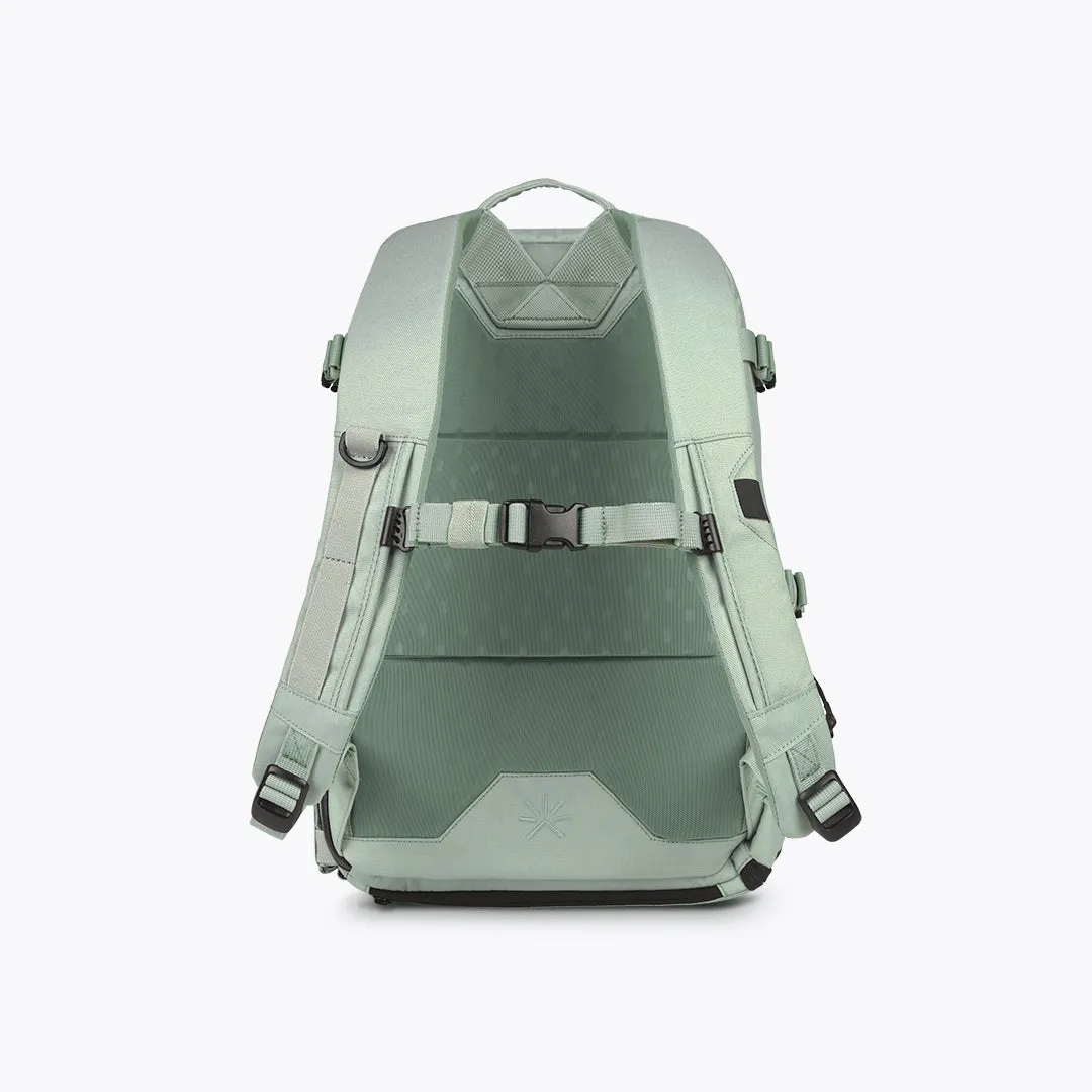 Nest Backpack Desert Green